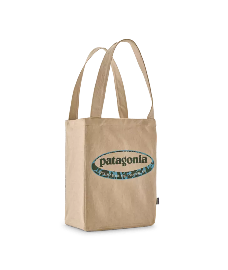 Patagonia Recycled Market Tote 95 Oval Logo Mountain Sun Classic Tan - Utstyrvesker - 199346242851 - 1