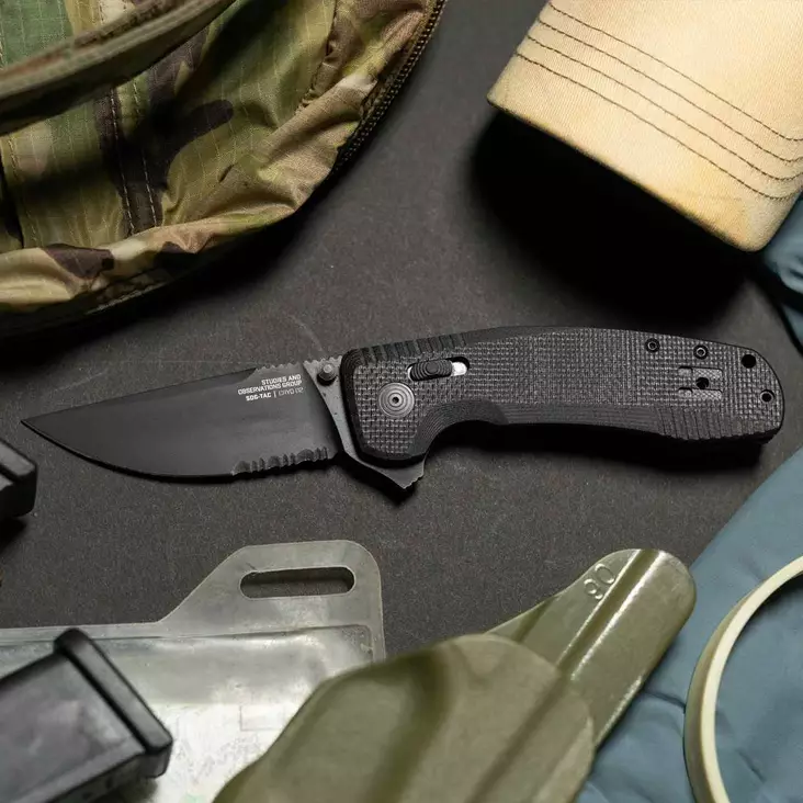 SOG-TAC XR Blackout Serrated - Fällkniver - 729857010375 - 1
