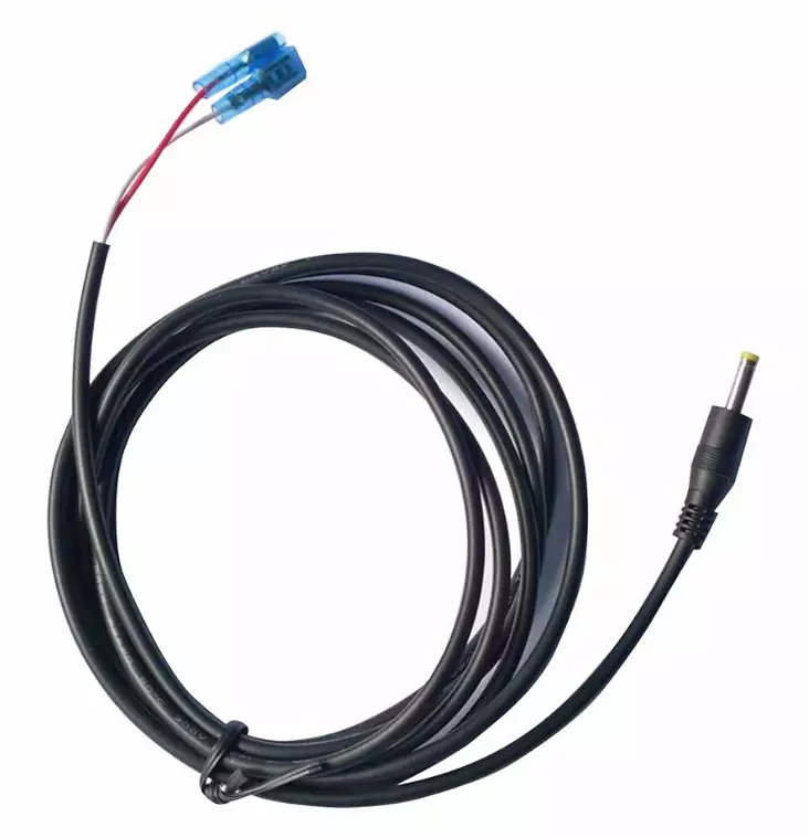 Uovision 6 V Wire Cable 2 m - riistakameran akkujohto - Viltkameratilbehør - 6430061580106 - 1